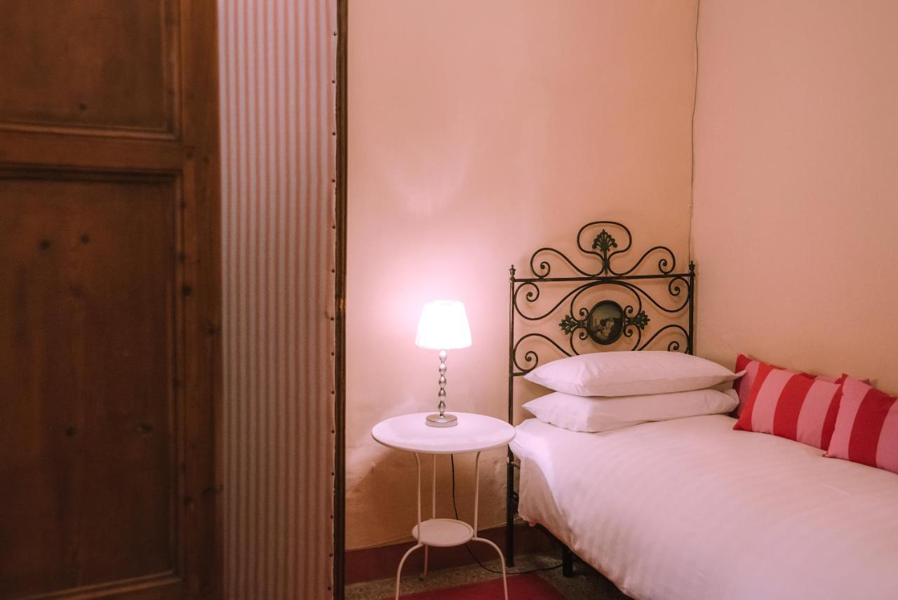 Palazzo Romani Adami 페르모 외부 사진