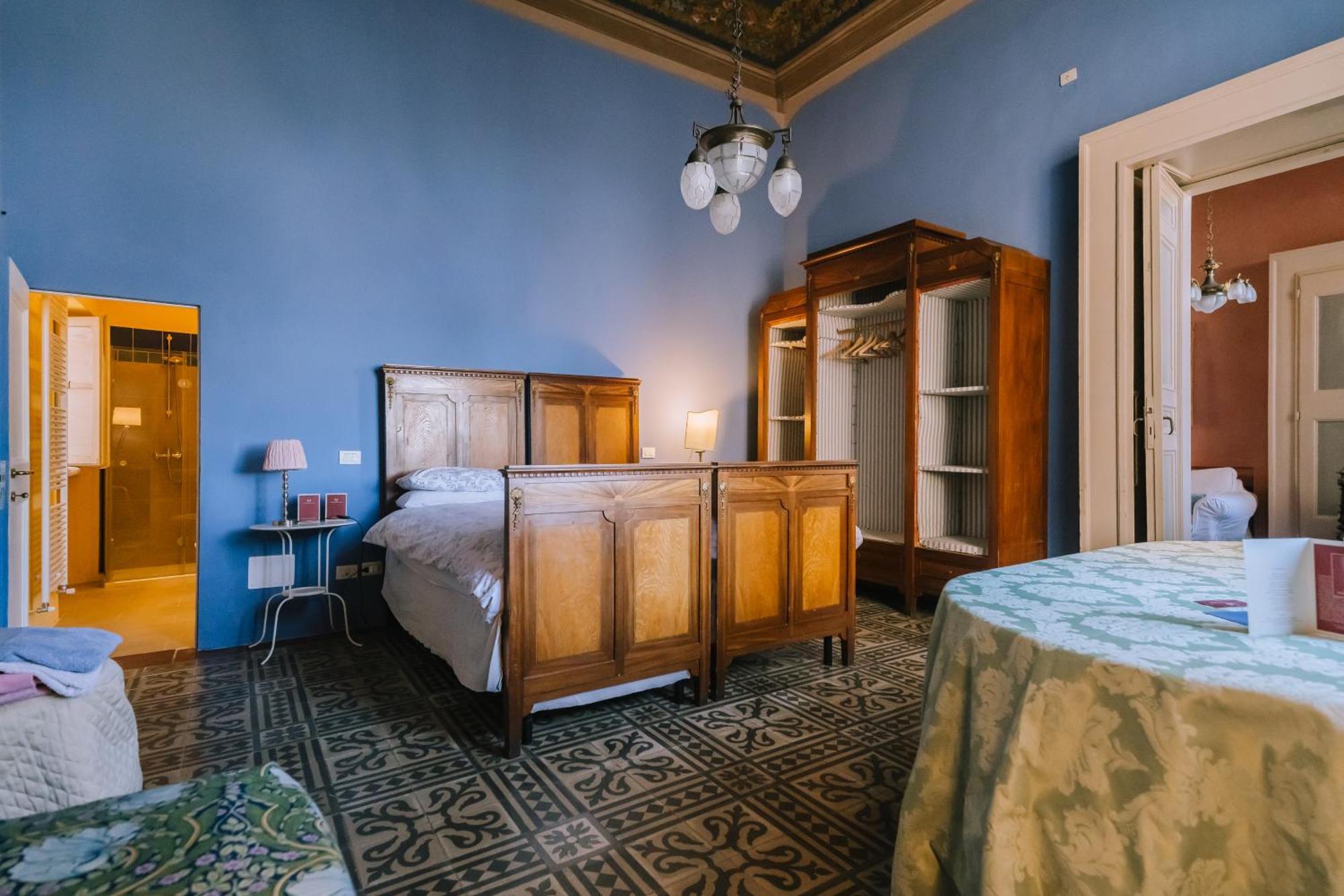 Palazzo Romani Adami 페르모 외부 사진